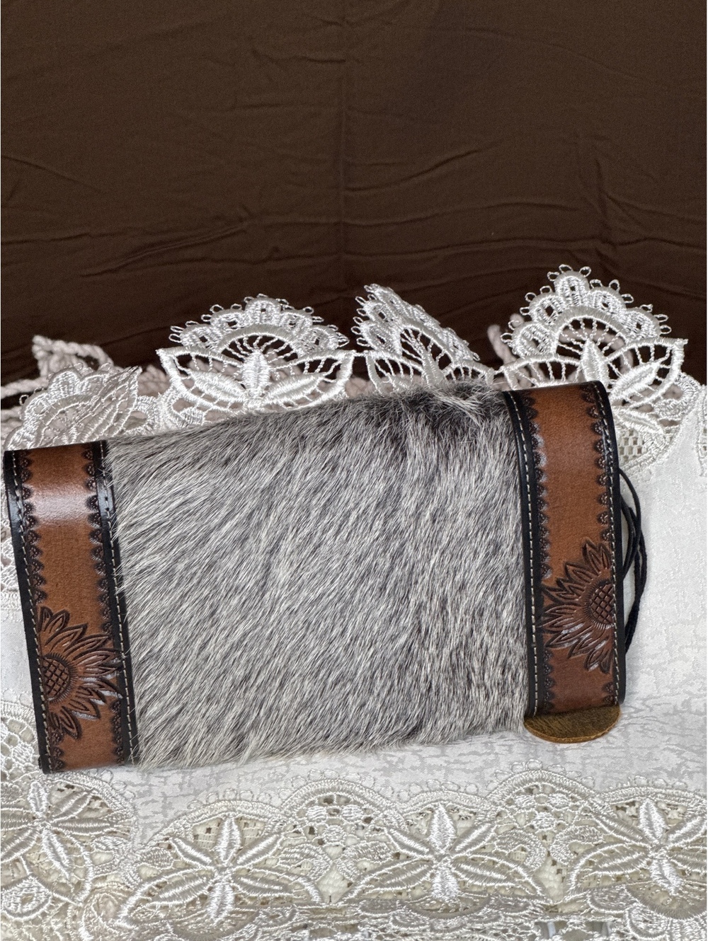 Myra clutch - Picture 2 of 3